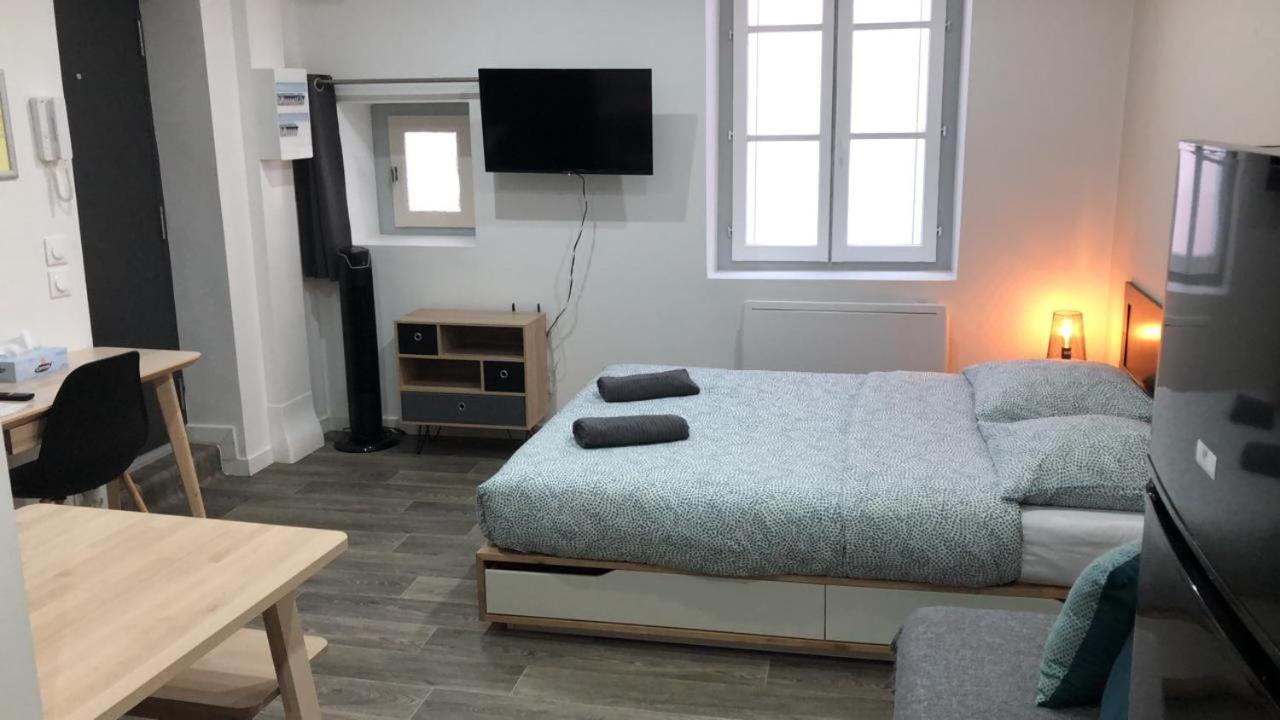 Jolis Appartements au coeur de Clermont Ferrand - Proche Jaude - WIFI et NETFLIX Extérieur photo